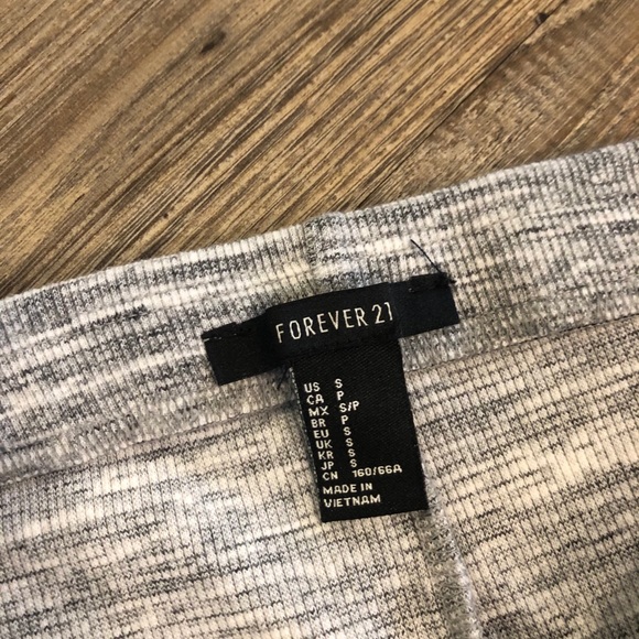 Grey Pencil Skirt - Picture 4 of 4